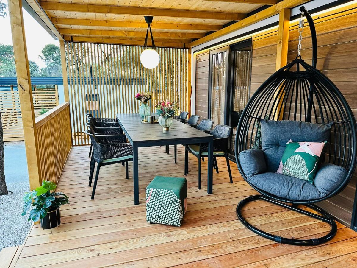 Iris Holiday Homes ビオグラード・ナ・モル エクステリア 写真